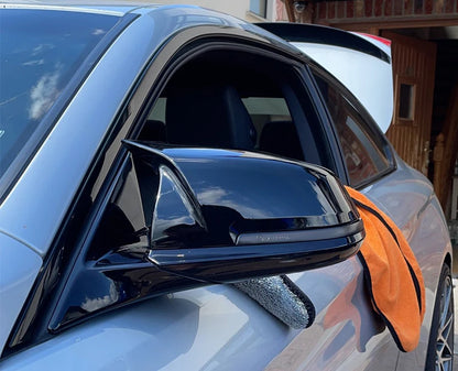 Spegelkåpor BMW F30 / F31 - M3 F80 Design ger din bil en sportig look med högkvalitativ finish. Ersätt originalkåporna!